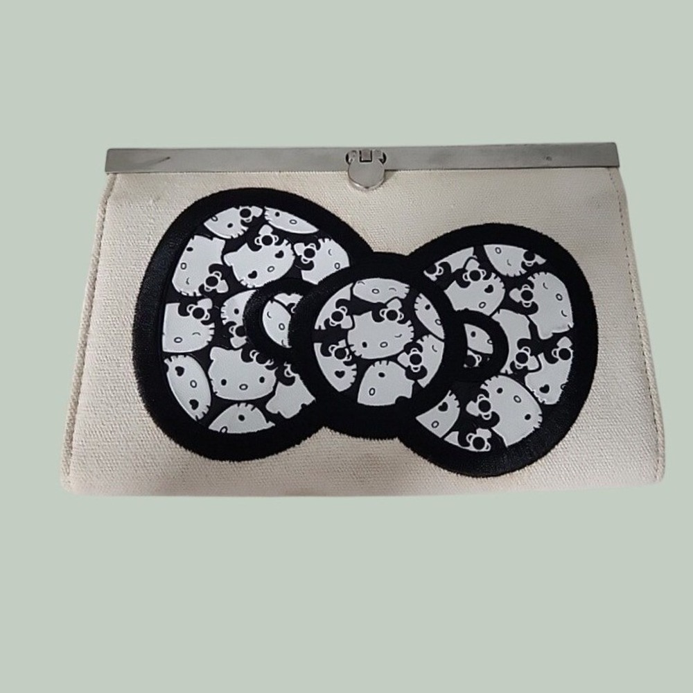 VTG Hello Kitty Sanrio Canvas Frame Purse Black White Bow Embroidered 7.5 inch